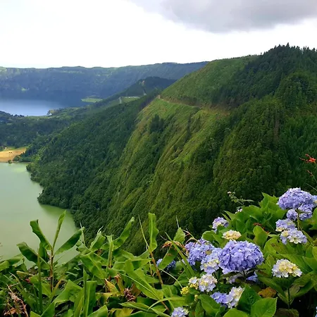 Pilar - Rural In The Countryside Of Sao Miguel